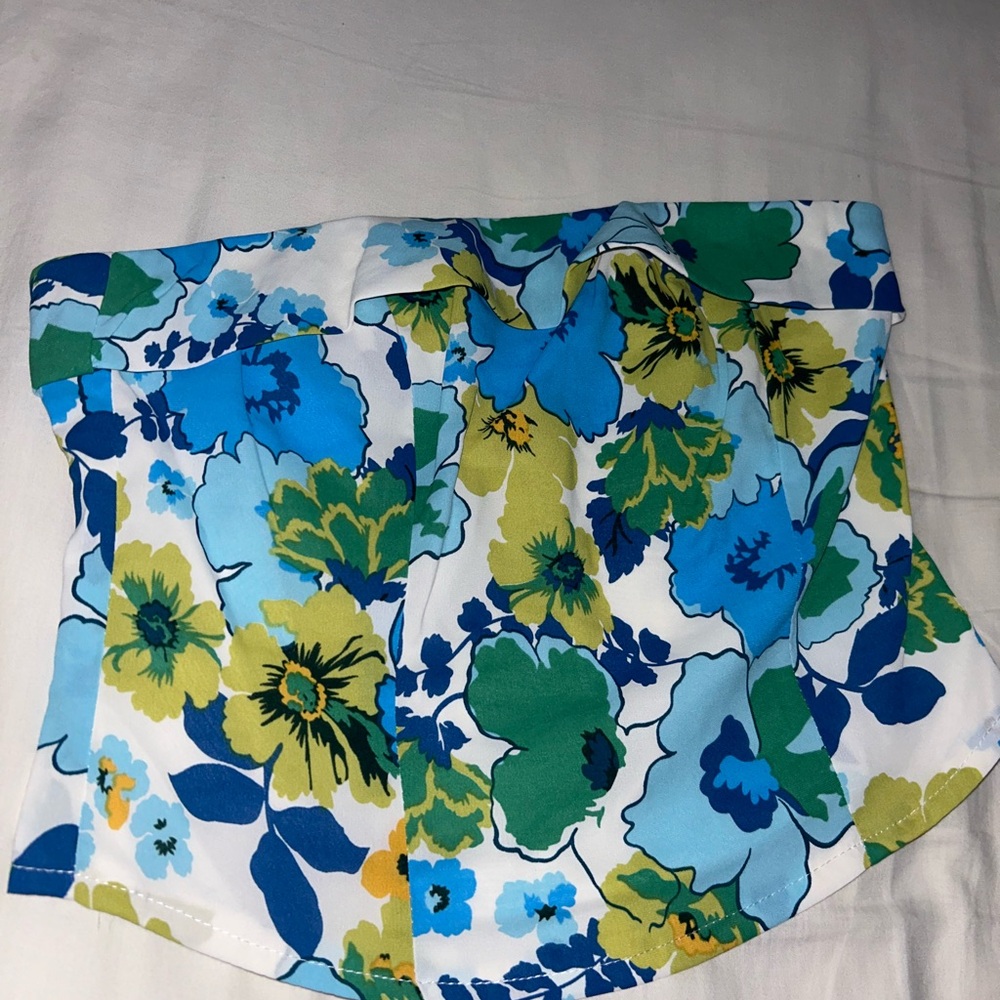 Princess Polly Floral Strapless Top (Blue and Green)